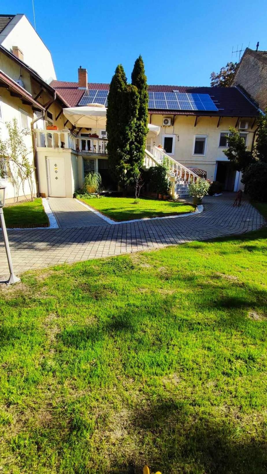 Okszi Vendeghaz Gasthof
